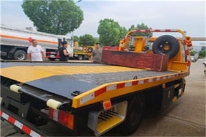 黄村附近拖车电话号码服务