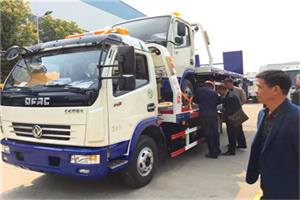 黄村汽车道路救援拖车价格